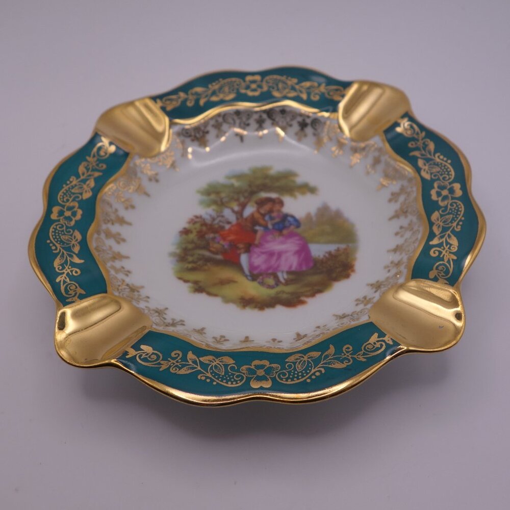 Porcelaine D'Art LIMOGES R P LIMOGES FRANCO Gragonard Courting Scene Ash Tray